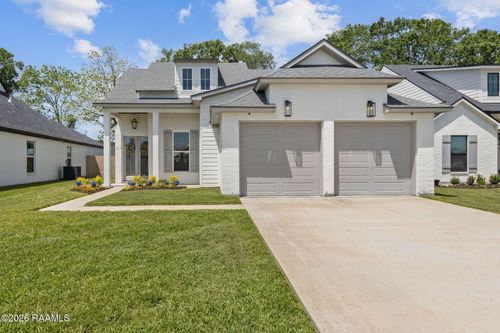 107 Lakes Edge Drive, Broussard, LA, 70518 | Card Image
