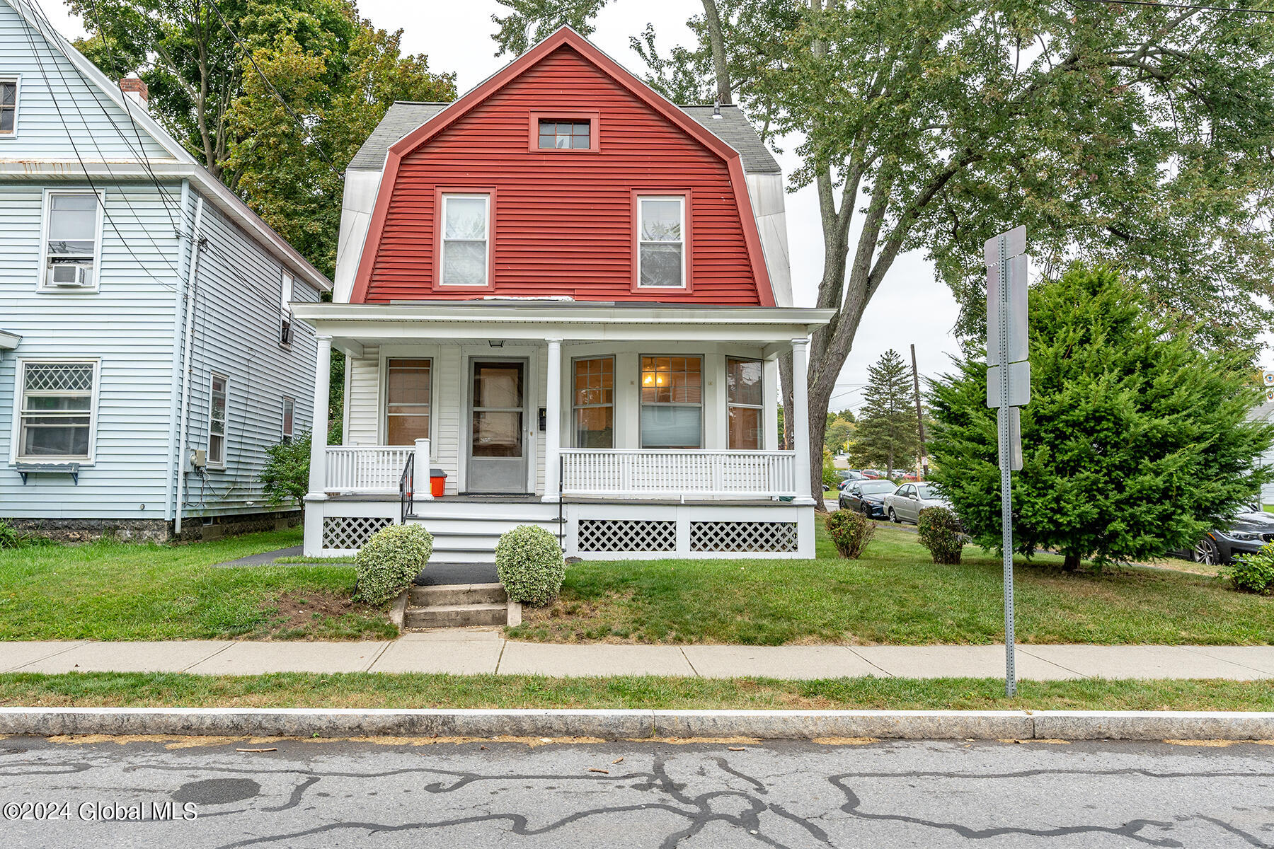 Oneida St, Schenectady, NY 12308