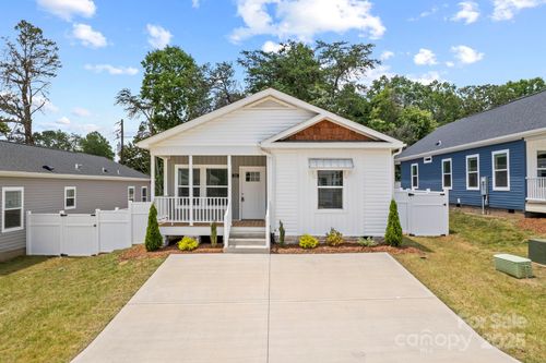 26-121 Bellamy Rd, Asheville, NC, 28806-0556 | Card Image