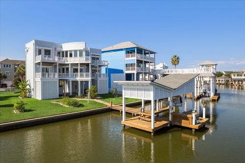 13415 Binnacle Way, Galveston, TX, 77554-6290 | Card Image