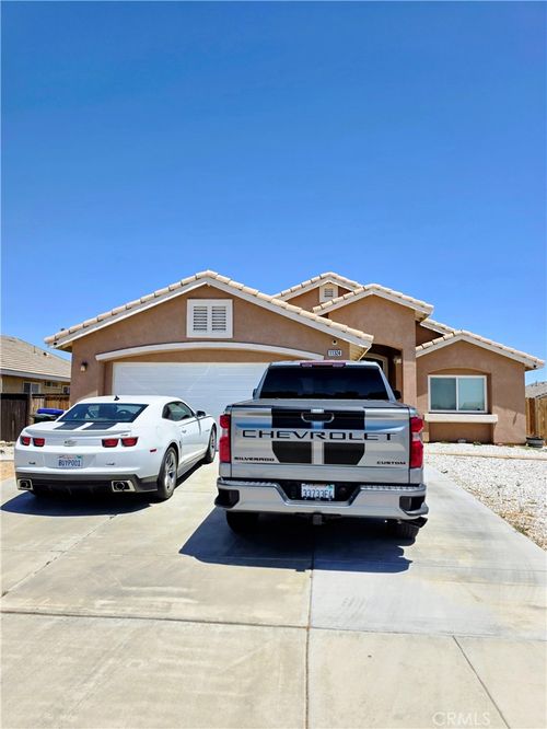 11324 Villa St, Adelanto, CA, 92301-6096 | Card Image
