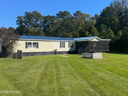 455 Hwy 70 Bettie, Beaufort, NC, 28516-6500 | Card Image