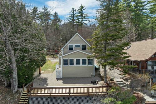 8 Leland Rd, Effingham, NH, 03882-8629 | Card Image