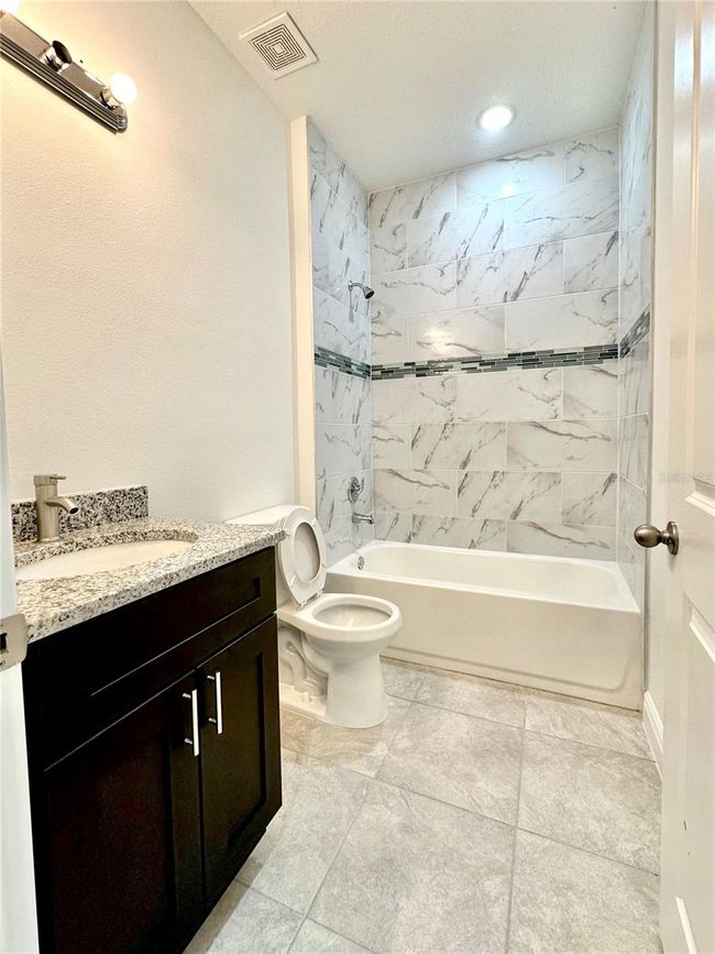 Bathroom 3 | Image 31