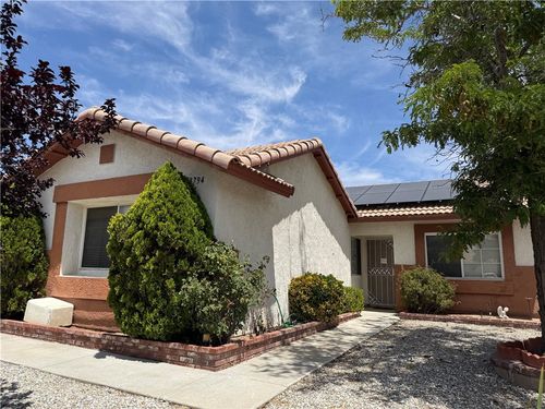 13794 Valera Way, Victorville, CA, 92392-6372 | Card Image