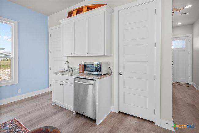 342 Bay Club Dr, House other with 4 bedrooms, 3 bathrooms and null parking in Seadrift TX | Image 15