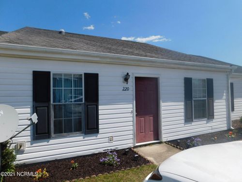 220 John Ct, Havelock, NC, 28532-1871 | Card Image