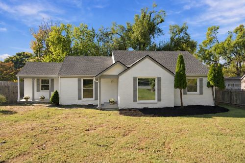 1120 Kenwood Dr, Nashville, TN, 37216-2206 | Card Image