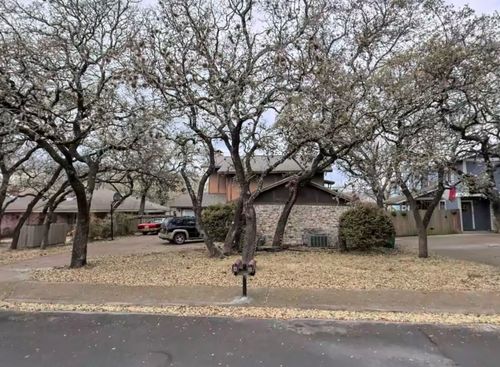 b-8423 Fathom Cir, Austin, TX, 78750-3107 | Card Image