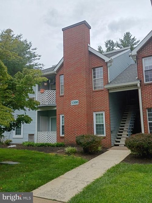1302 Diamond Dr, NEWTOWN, PA, 18940-2437 | Card Image
