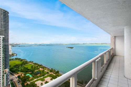 a-3751-1717 N Bayshore Dr, Miami, FL, 33132 | Card Image