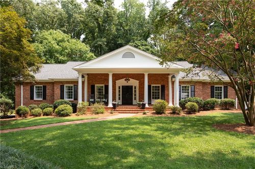 112 Magnolia Rd, Lexington, NC, 27292-5426 | Card Image