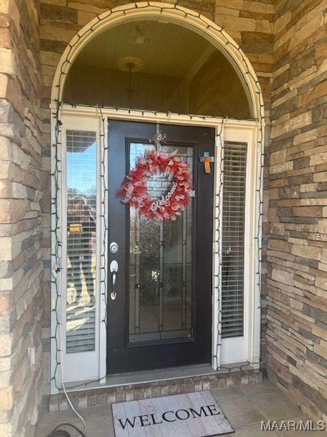 325 Maribeth Loop, House other with 4 bedrooms, 2 bathrooms and null parking in Deatsville AL | Image 6