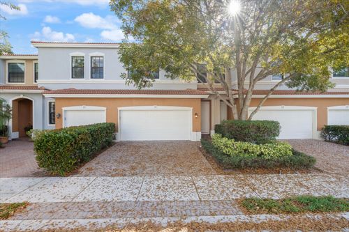 119 Gramercy Square Dr, Delray Beach, FL, 33484-8145 | Card Image