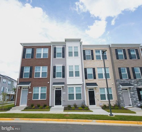 19612 Village Walk Dr, MONTGOMERY VILLAGE, MD, 20886-3035 | Card Image