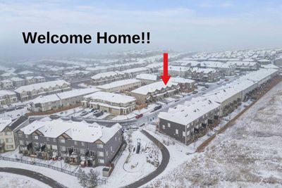 230 Hillcrest Sq Sw, Townhouse with 3 bedrooms, 2 bathrooms and 2 parking in Airdrie AB | Image 1