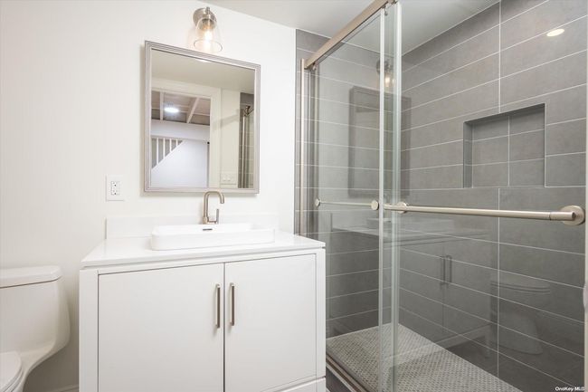 Lower Level Full Bath | Image 24