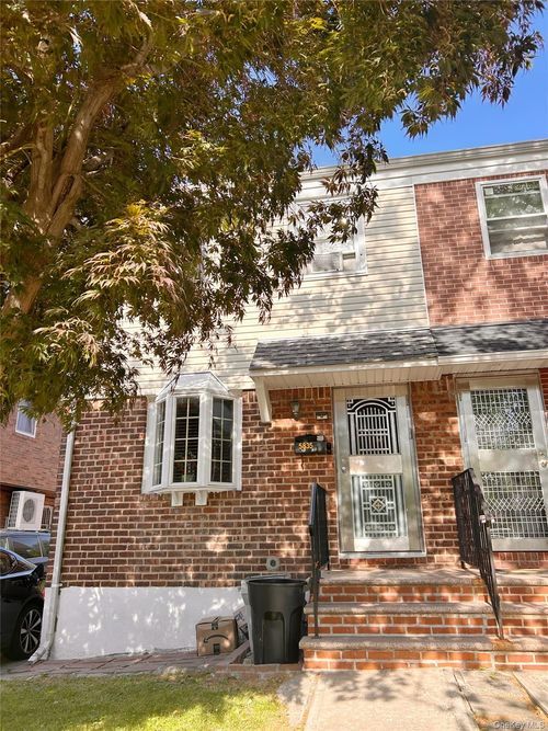 5835 155th St, Flushing, NY, 11355-5511 | Card Image