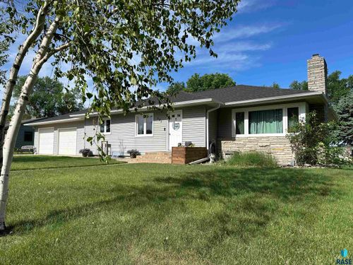533 S Juniper St, Freeman, SD, 57029-2312 | Card Image
