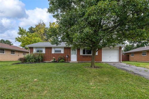 6650 Pine Ridge Avenue, Enon Vlg, OH, 45323 | Card Image