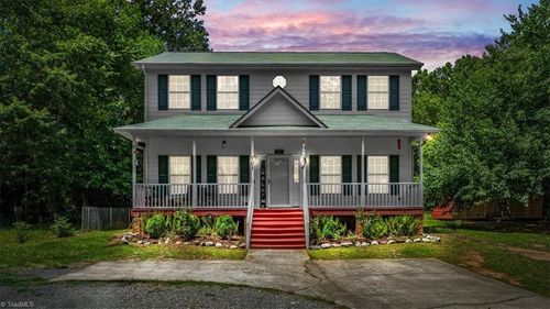 701 Diana Dr, Thomasville, NC, 27360-5329 | Card Image