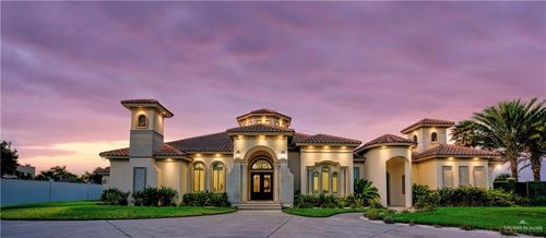 702 W Moore Rd, Pharr, TX, 78577-6720 | Card Image