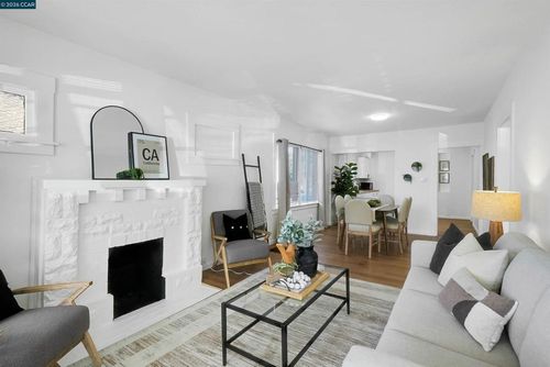 2596 Macarthur Blvd, Oakland, CA, 94602-2928 | Card Image