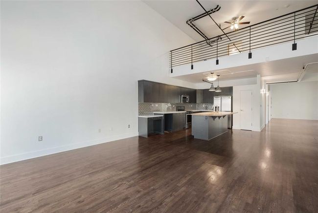 APT-211 - 411 Brazos St, Condo with 1 bedrooms, 2 bathrooms and 1 parking in Austin TX | Image 11