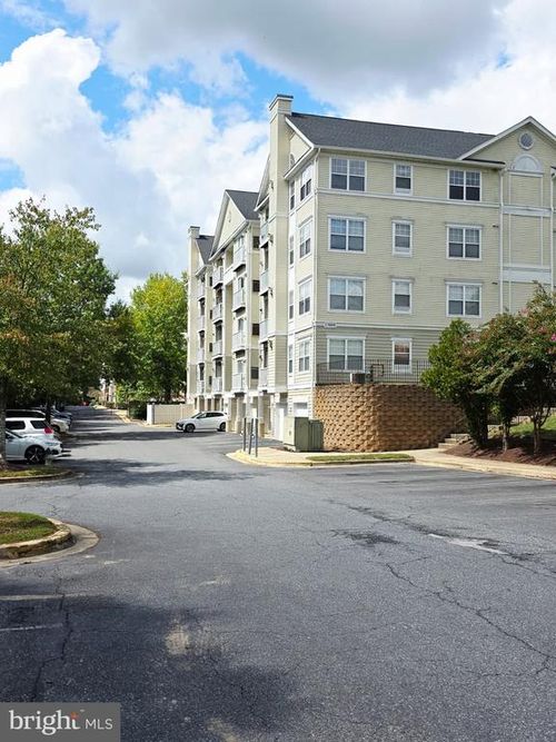 apt-5204-13800 Farnsworth Ln, UPPER MARLBORO, MD, 20772-5803 | Card Image