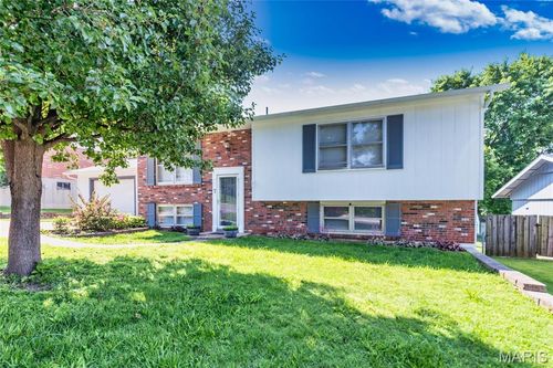 7 Heather Ct, Crystal City, MO, 63019-1403 | Card Image