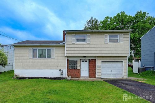 15 Stima Ave, Carteret, NJ, 07008-1214 | Card Image