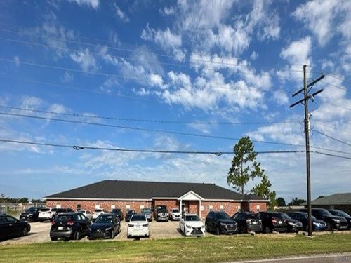 1222 Tiger Dr, Thibodaux, LA, 70301-4235 | Card Image