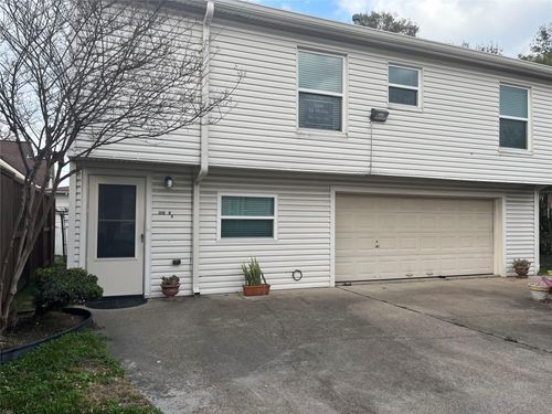 603 1/2 Moody St, Houston, TX, 77009-2749 | Card Image