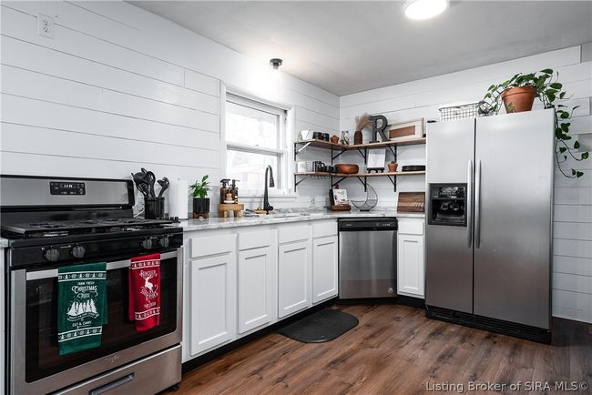 609 Lynn Rd, Home with 3 bedrooms, 2 bathrooms and null parking in New Albany IN | Image 9