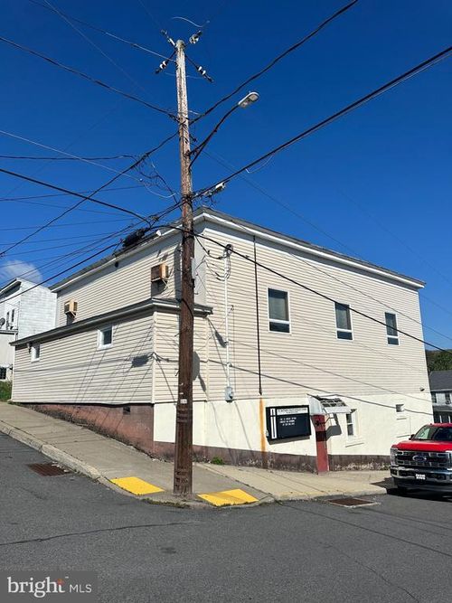 400 Church St, MINERSVILLE, PA, 17954-1123 | Card Image