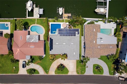 2061 Michigan Avenue Ne, St Petersburg, FL, 33703 | Card Image