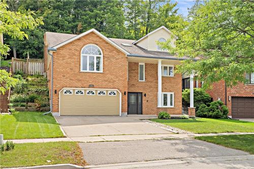 57 Yellow Birch Dr, Kitchener, ON, N2N2M3 | Card Image