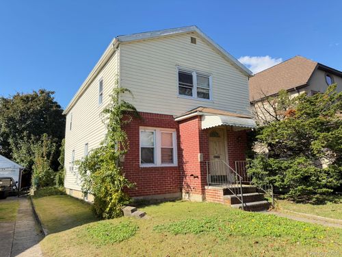 48 188th St, Fresh Meadows, NY, 11365-1114 | Card Image