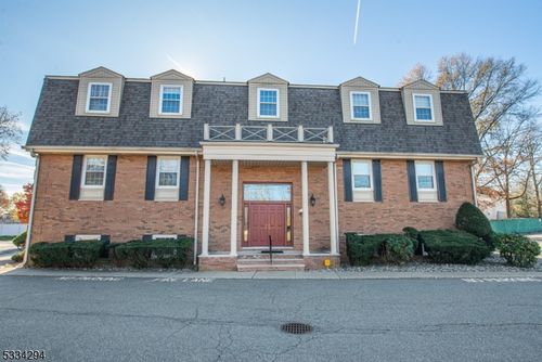 933 State Rt 23, Pompton Plains, NJ, 07444-1047 | Card Image