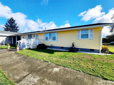 120 S 1st Street, House other with 3 bedrooms, 2 bathrooms and 6 parking in Elma WA | Image 3