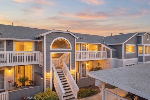 99 Huntington, Irvine, CA, 92620-3724 | Card Image