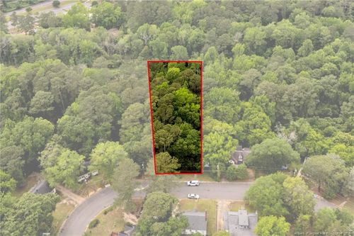 245 Windsor Dr, Fayetteville, NC, 28301-4368 | Card Image