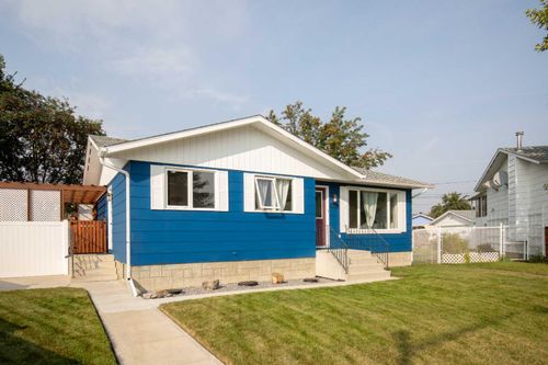 4708 57a Street Crescent, Lacombe, AB, T4L2G5 | Card Image