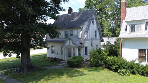 132 W Jefferson Ave, Watseka, IL, 60970-1530 | Card Image