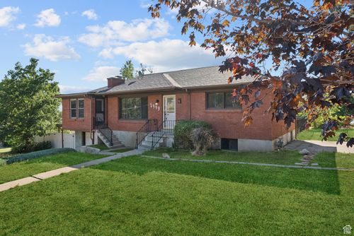 2999 300, North Ogden, UT, 84414-1975 | Card Image