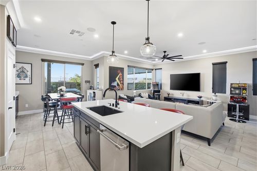 3200 Lumassina Way, Henderson, NV, 89044-1832 | Card Image
