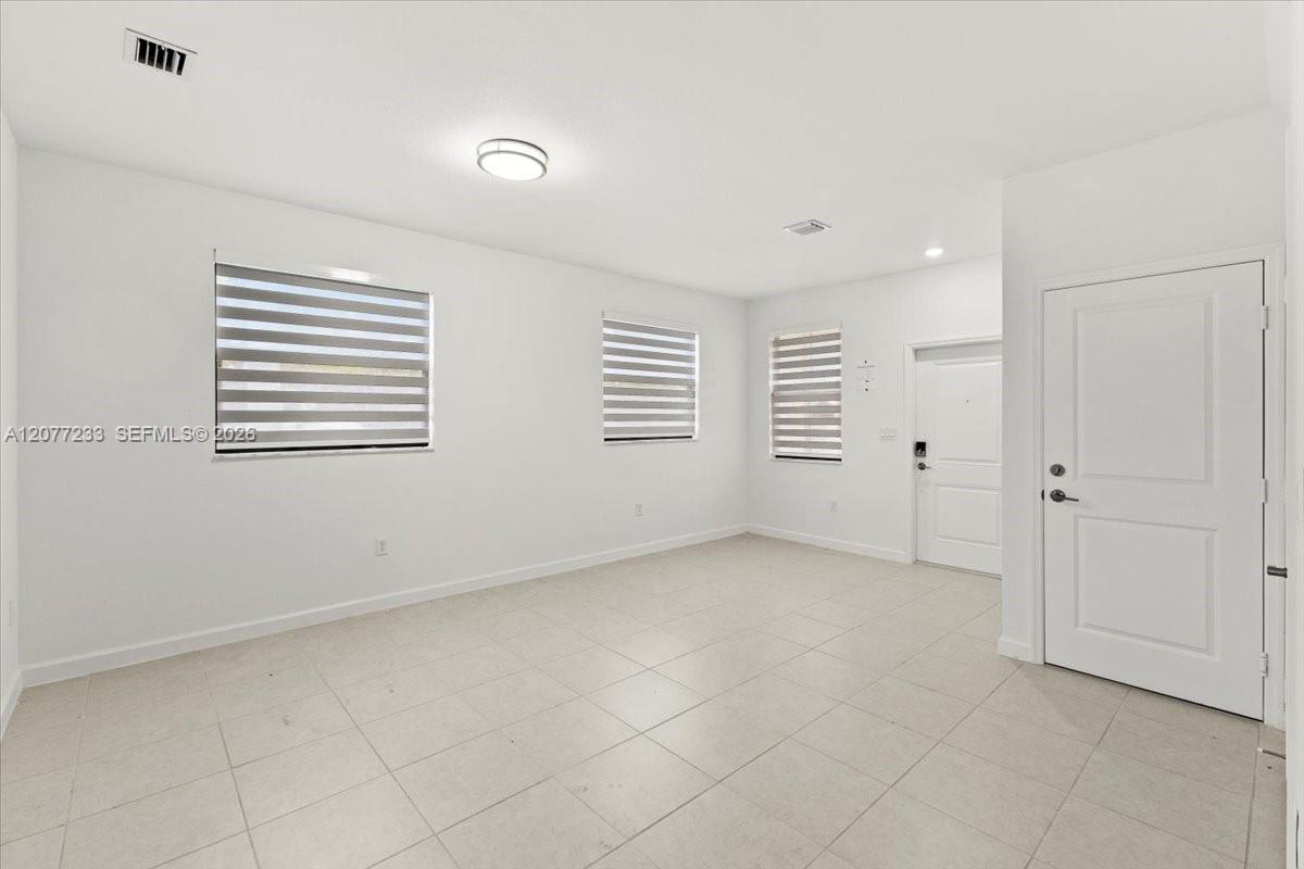 Residential Lease in Miami 4