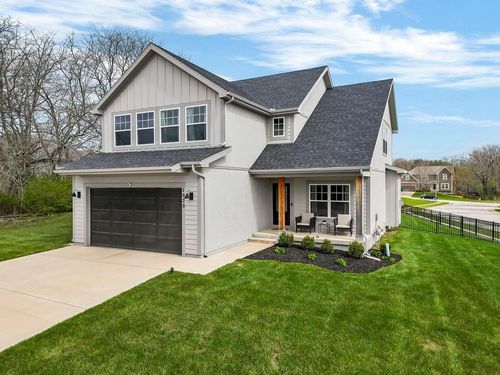 1020 S 12th Ter, Louisburg, KS, 66053-8416 | Card Image