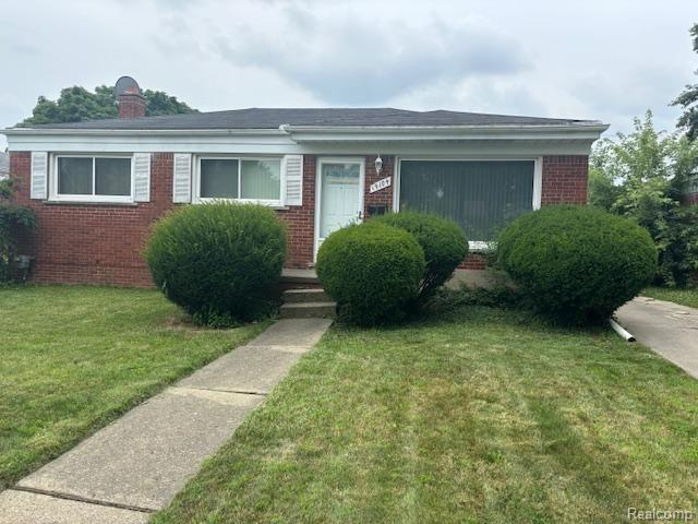 Lister Ave, Eastpointe, MI 48021
