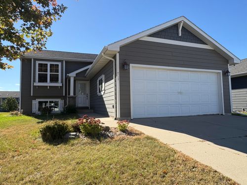 711 Sonoma Valley St, Brookings, SD, 57006-7278 | Card Image